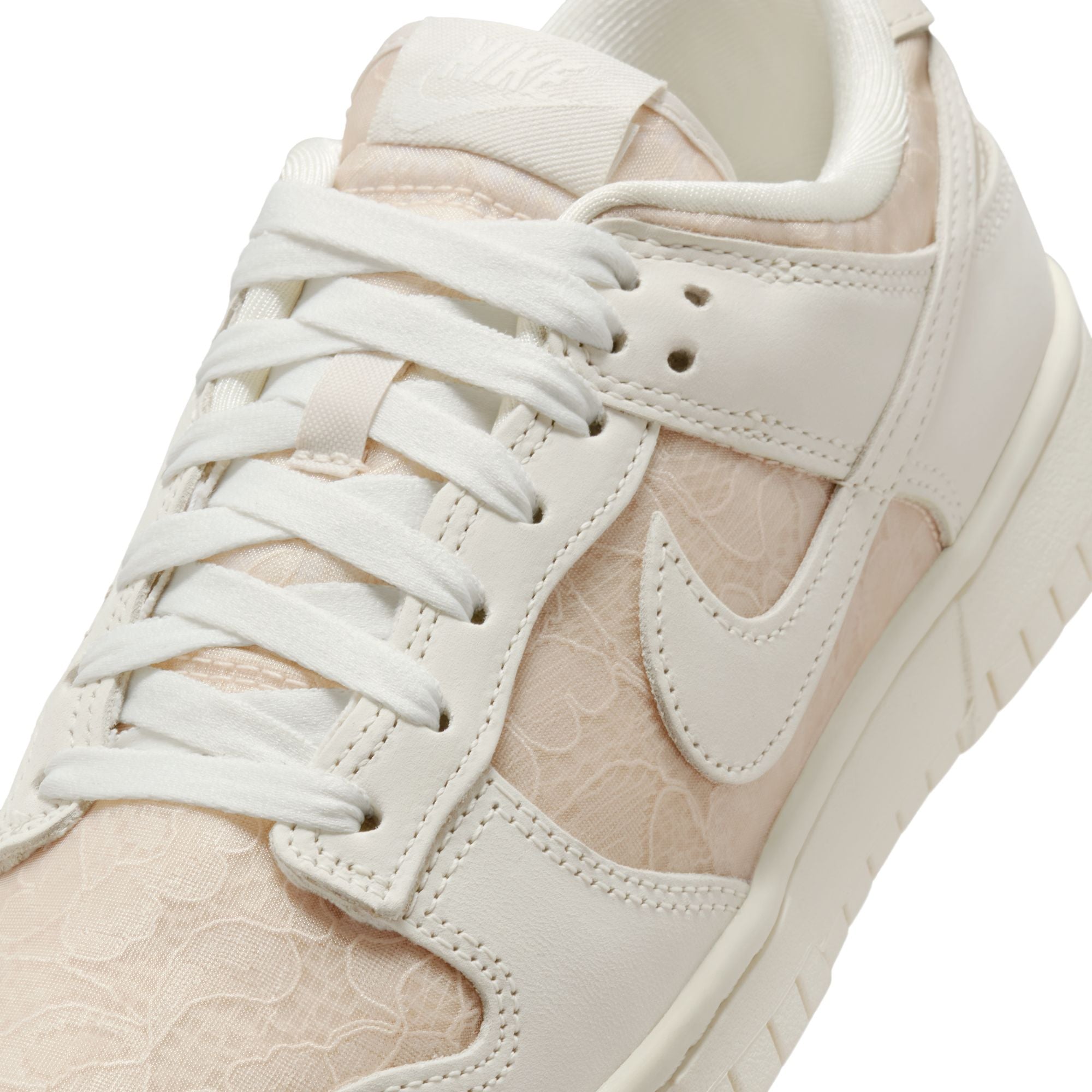 Nike Dunk Low HJ5870-100 Shoe