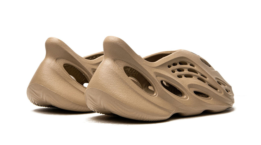 YEEZY FOAM RUNNER "Mist"