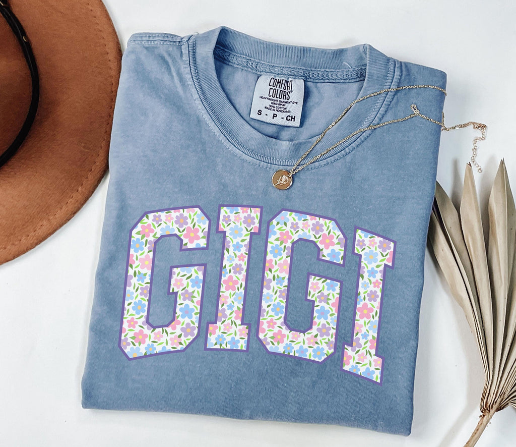 Floral Gigi Shirt, Comfort Colors Gigi Tee, Trendy Grandma Tshirt, Women's Flower Gigi Gift, Spring Pregnancy Reveal, Mother's Day