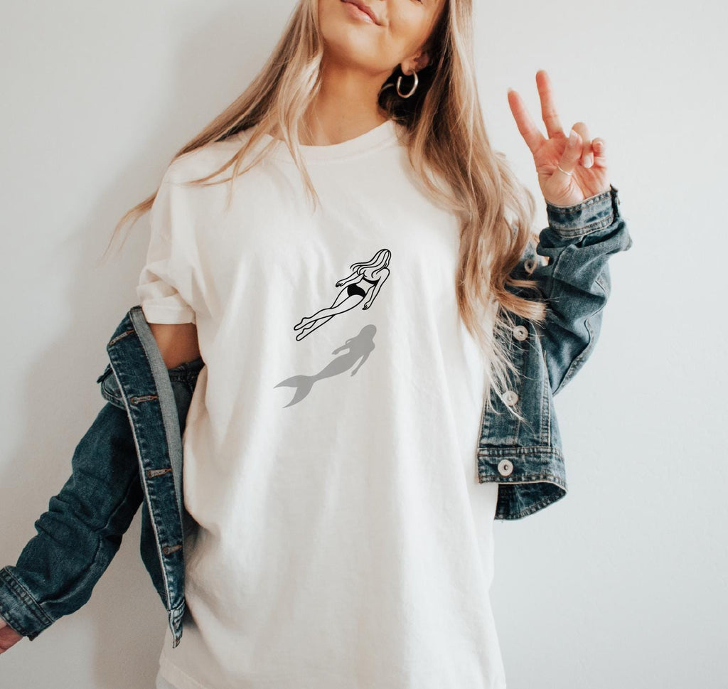 Mermaid Girl T-shirt Ocean Fantasy Graphic Tee Beach Sweatshirt Summer Love Illustration